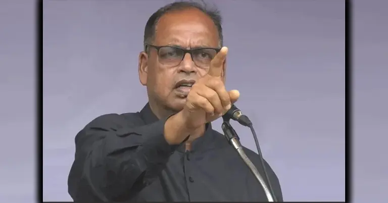 বিএনপির বিরুদ্ধে যারা কথা বলছেন, বুঝে-শুনে বলবেন: দুদু